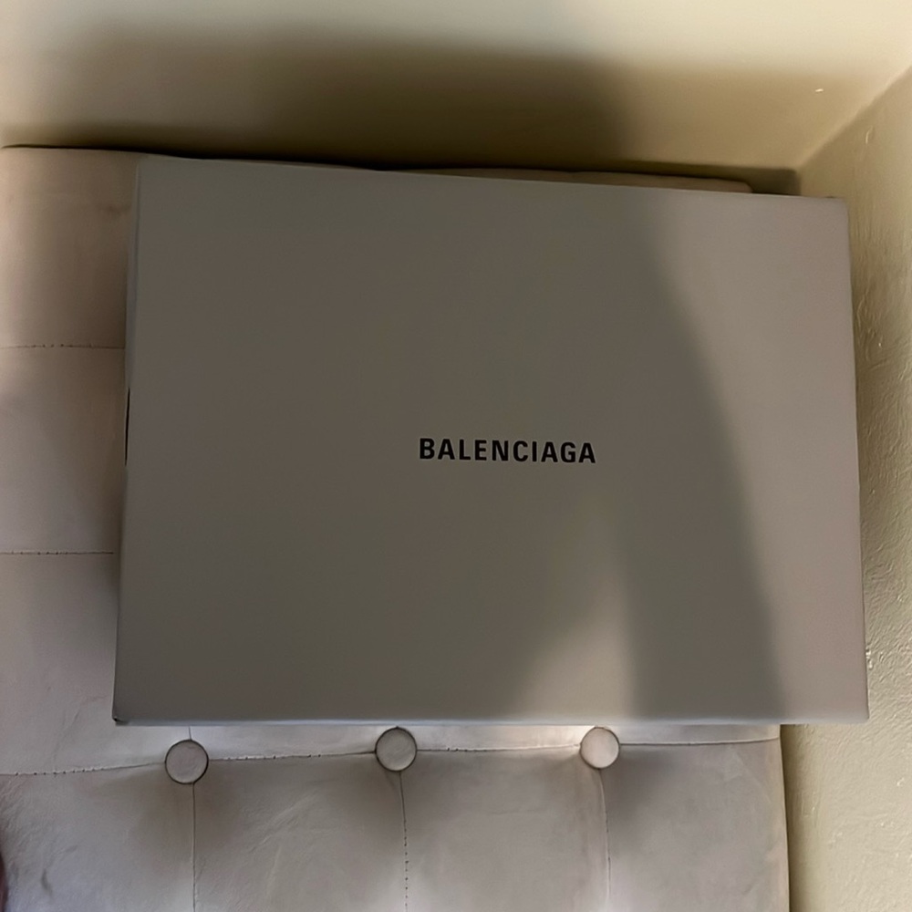 Balenciaga shoe box